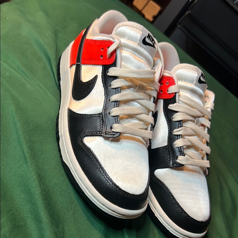 Nike Black and White Sneakers with Iconic Swoosh